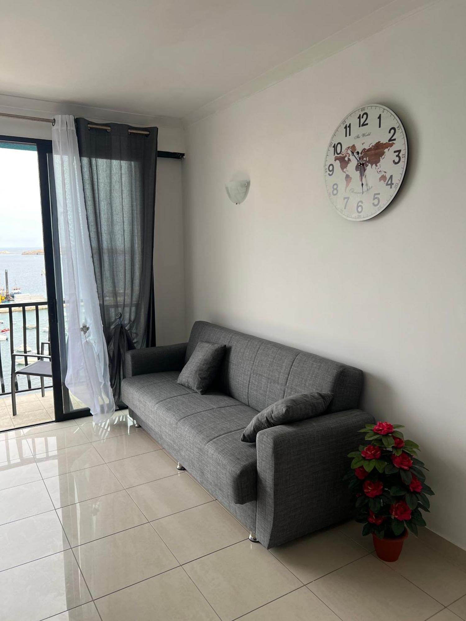 Sea View Penthouse St. Paul's Bay Exterior foto